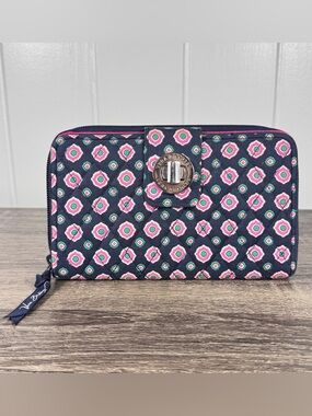 Vera Bradley Wallet Large